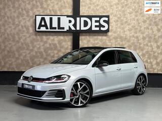 Volkswagen Golf VII