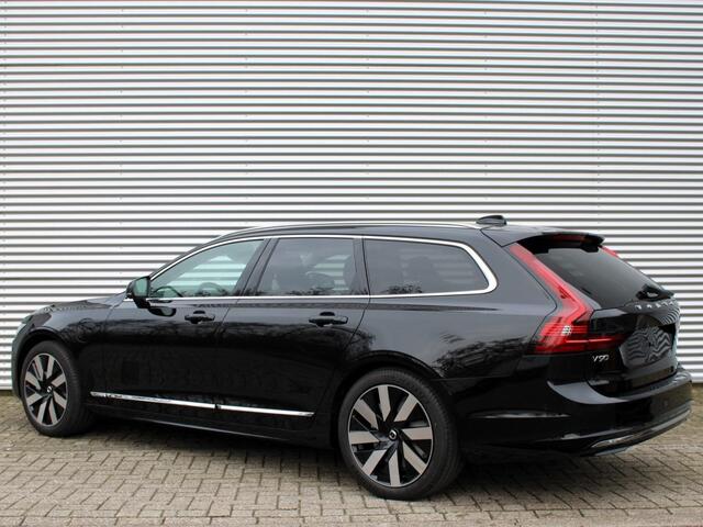 Volvo V90 T6 Recharge AWD Core Bright Trekhaak / Automaat / 360 camera / Privacy glas / Adaptive cruise control / Leder interieur / Google Maps navi