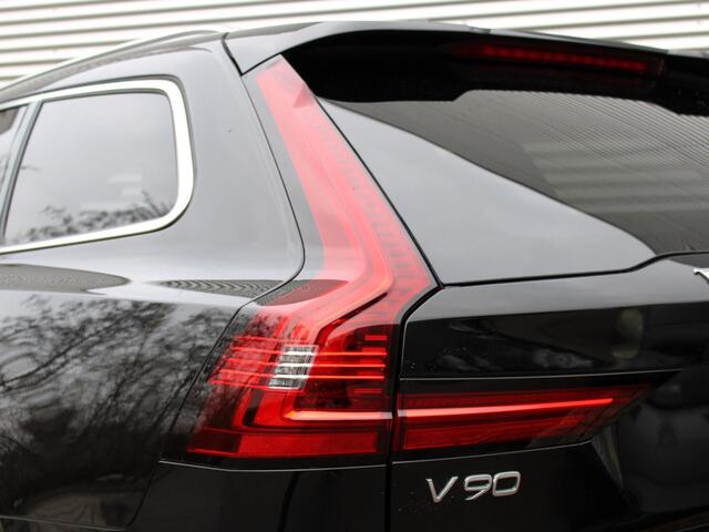 Volvo V90 T6 Recharge AWD Core Bright Trekhaak / Automaat / 360 camera / Privacy glas / Adaptive cruise control / Leder interieur / Google Maps navi