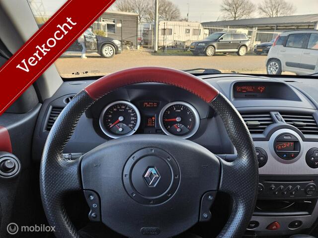 Renault Megane Coup�-Cabriolet 2.0-16V AUTOMAAT/CRUISE APK 01/2027 VASTEPRIJS