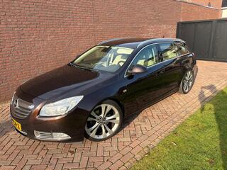 OPEL INSIGNIA Sports Tourer 1.6 T Sport Leder Navi 20 inch Zeer nette auto!
