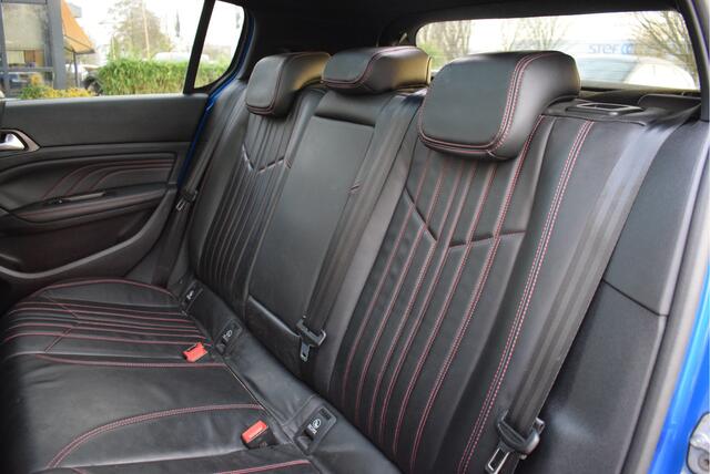 Peugeot 308 1.2 GT 130PK | Black Pack | NL-Auto | Automaat | Panoramadak | Leder