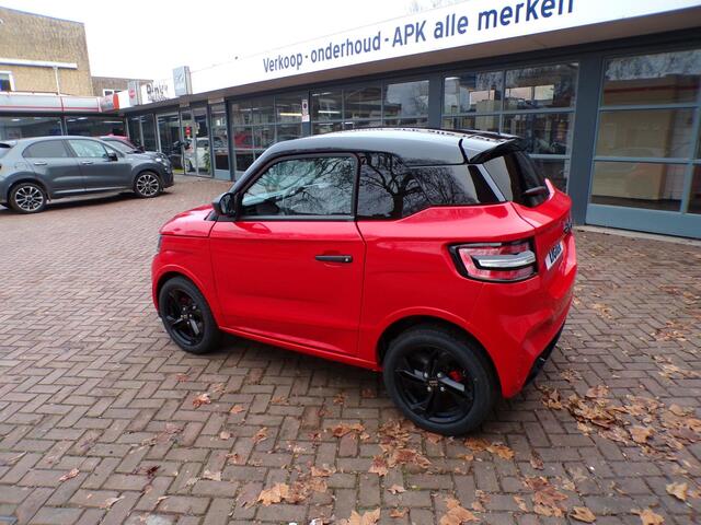 Ligier JS50 Brommobiel Elite Special Edition   Stuurbekr.-15LMV-Lederen bekl./Apple Car play/Android Audio/oplader telefoon