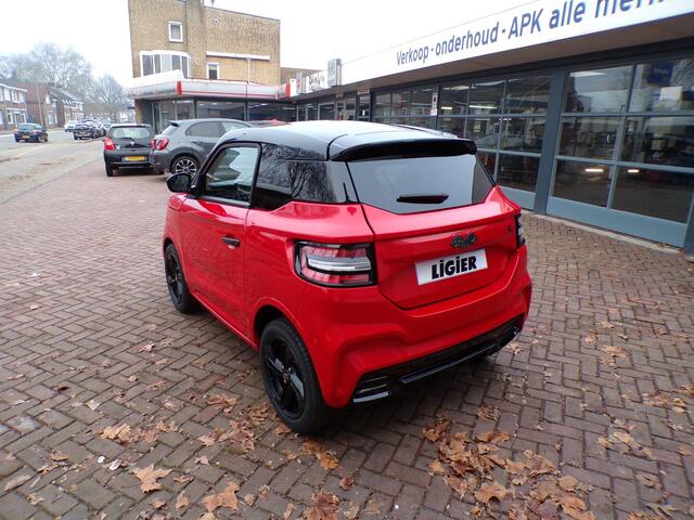 Ligier JS50 Brommobiel Elite Special Edition   Stuurbekr.-15LMV-Lederen bekl./Apple Car play/Android Audio/oplader telefoon