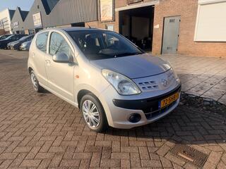 Nissan Pixo