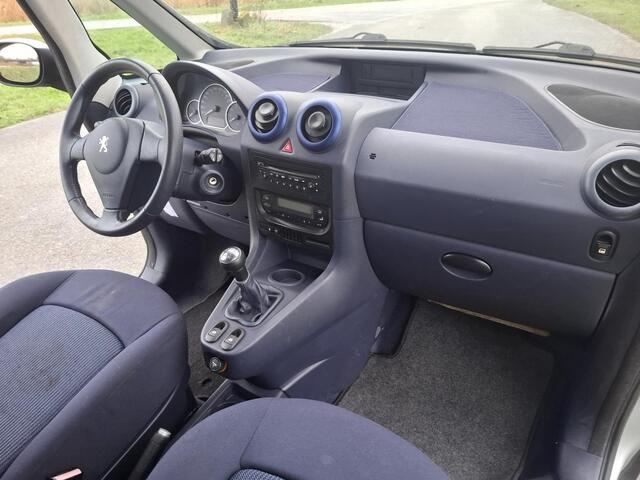 Peugeot 1007 1.4 Sesam Gentry | Airco |