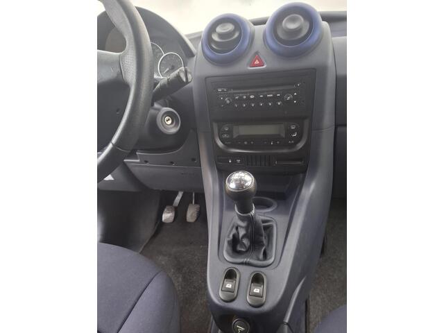 Peugeot 1007 1.4 Sesam Gentry | Airco |