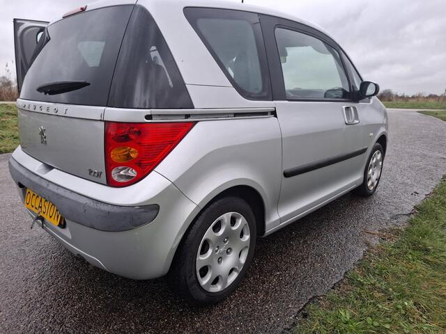Peugeot 1007 1.4 Sesam Gentry | Airco |