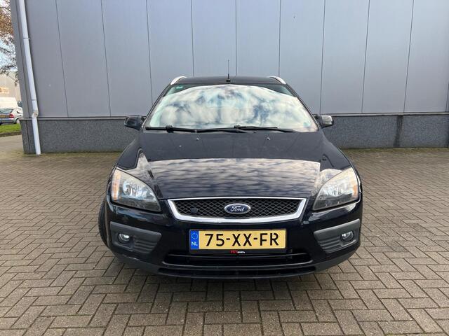 Ford Focus Wagon 1.8-16V Ambiente Flexifuel Luxe opties