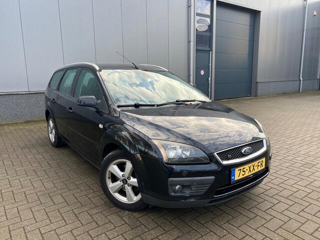 Ford Focus Wagon 1.8-16V Ambiente Flexifuel Luxe opties