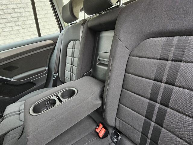 Volkswagen Golf Variant 1.0 TSI Connected Series Camera/Trekhaak