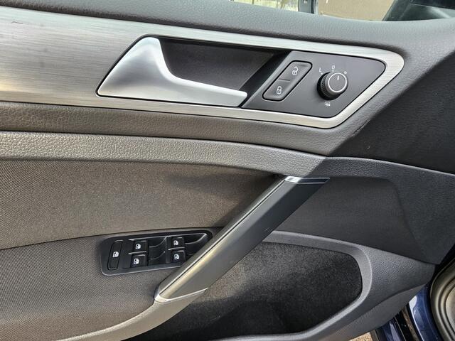 Volkswagen Golf Variant 1.0 TSI Connected Series Camera/Trekhaak
