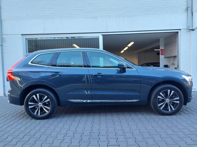 Volvo XC60 2.0 Recharge T6 AWD Panorma Dak Apple carplay Leer Navi Trekhaak Keyless Telefoon Led lampen 18inch Achteruitrij camera