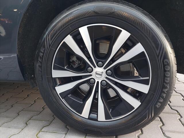 Volvo XC60 2.0 Recharge T6 AWD Panorma Dak Apple carplay Leer Navi Trekhaak Keyless Telefoon Led lampen 18inch Achteruitrij camera