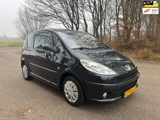 Peugeot 1007