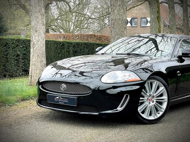Jaguar XK 5.0 V8 Coup� / FULL SERVICE FILE / XK SPECIALIST
