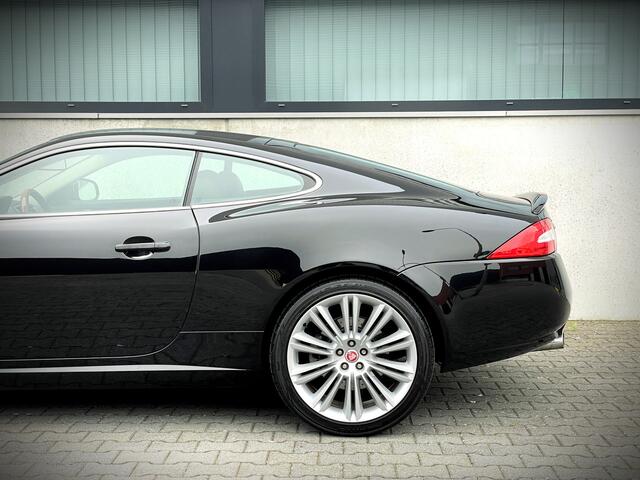 Jaguar XK 5.0 V8 Coup� / FULL SERVICE FILE / XK SPECIALIST