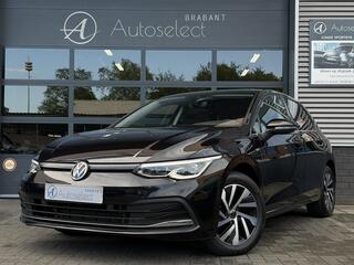VOLKSWAGEN GOLF 1.4 eHybrid Style CarPlay | LED | Eerste Eigenaar