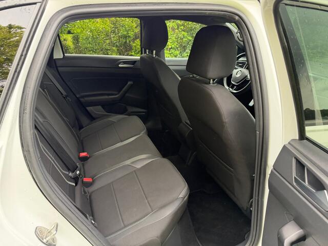 Volkswagen Polo 1.0 TSI R-Line | Automaat + Virtual + Navi + Clima Nu � 15.950,-