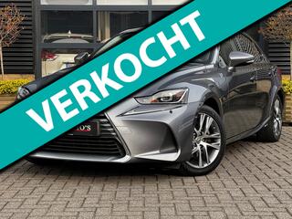 LEXUS IS 300h Hybrid Business Line | Eerste Eigenaar | Dealer Onderhouden | Navigatie | Cruise Control | Stoelverwarming