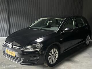 Volkswagen Golf VII