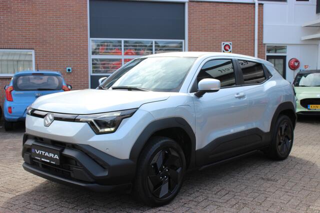 Suzuki Vitara e Select 61 kWh | ¤ 2.000,- korting | | Direct leverbaar |