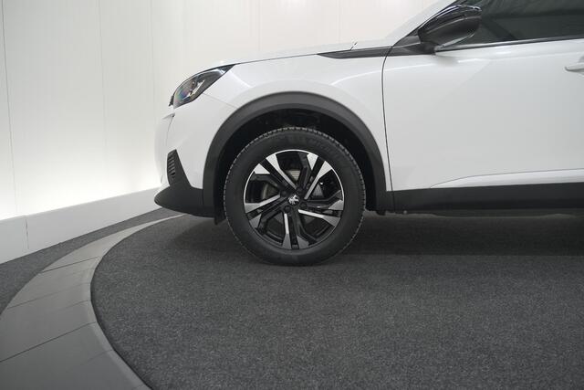 Peugeot 2008 PureTech 100 Allure Pack | Allseason Banden | Parkeersensoren | Apple Carplay