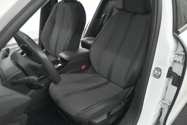 Peugeot 2008 PureTech 100 Allure Pack | Allseason Banden | Parkeersensoren | Apple Carplay
