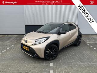TOYOTA AYGO X 1.0 VVT-i S-CVT Premium | 1e Eigenaar | Org NL en slechts 10.030 km | Duurste uitvoering |