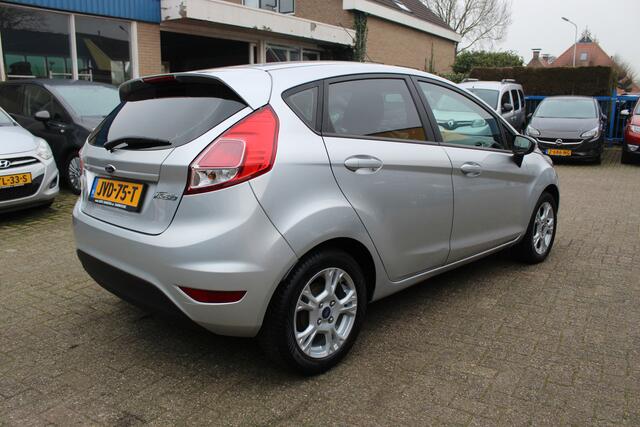 Ford Fiesta 1.2-16V Titanium LMV - Airco - 5 Deurs  82 Pk