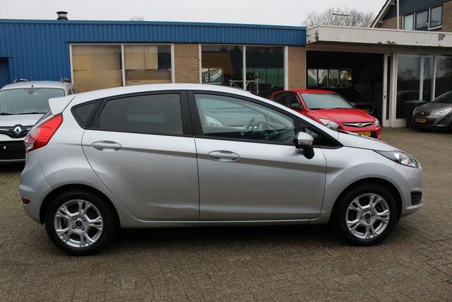 Ford Fiesta 1.2-16V Titanium LMV - Airco - 5 Deurs  82 Pk