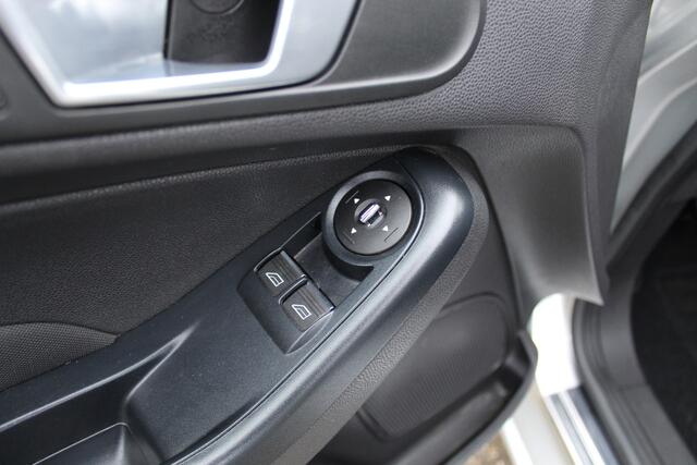 Ford Fiesta 1.2-16V Titanium LMV - Airco - 5 Deurs  82 Pk