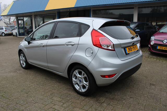 Ford Fiesta 1.2-16V Titanium LMV - Airco - 5 Deurs  82 Pk