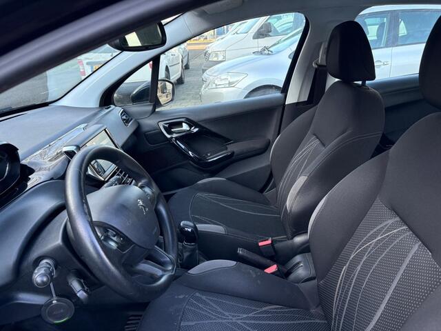 Peugeot 208 1.2 VTi Envy AIRCO e Distributieriem