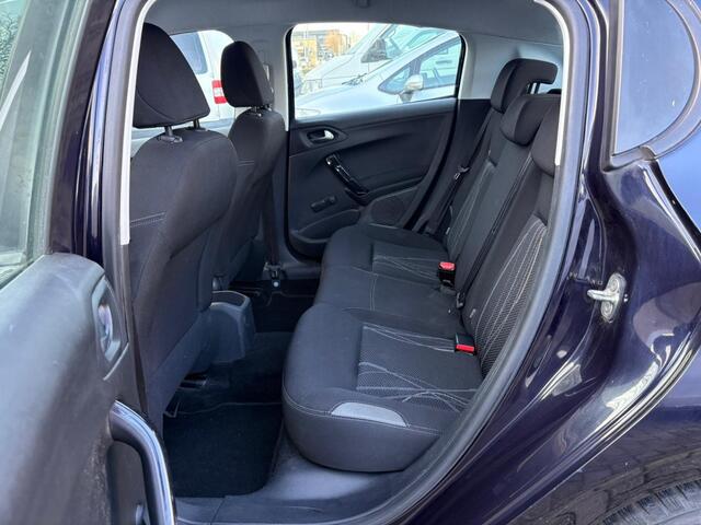 Peugeot 208 1.2 VTi Envy AIRCO e Distributieriem