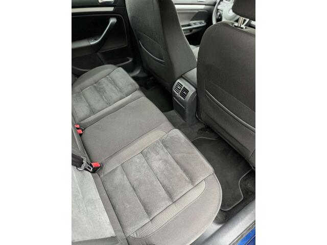 Volkswagen Golf 1.6 TDI DSG Highline FULL OPTION