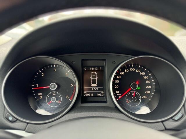 Volkswagen Golf 1.6 TDI DSG Highline FULL OPTION