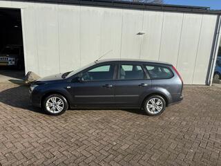 FORD FOCUS Wagon 1.6-16V Trend