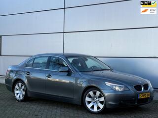 BMW 5-SERIE 525i Executive Automaat |Leer |Electr Stoelen |Xenon |Trekhaak |Lmv |Nap |Boekjes