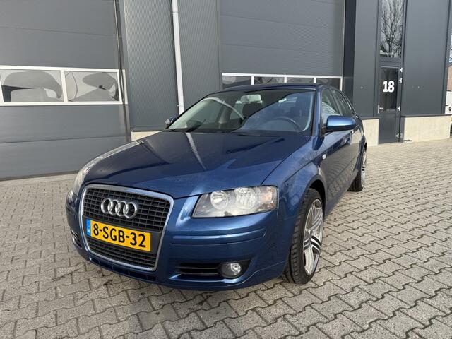 Audi A3 SPORTBACK 1.6 FSI Attraction