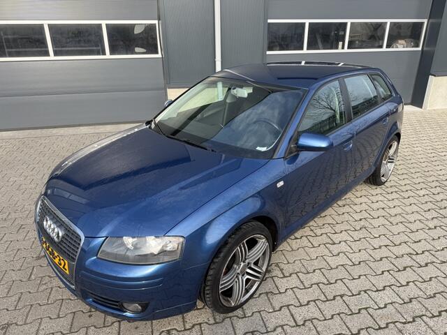 Audi A3 SPORTBACK 1.6 FSI Attraction