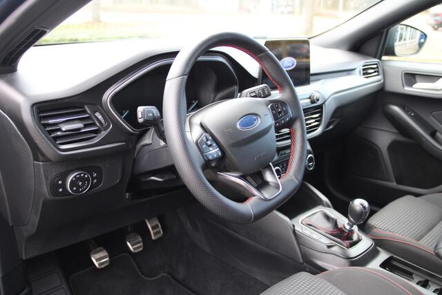 Ford Focus Wagon 1.0 EcoBoost 125 PK Hybrid ST Line TREKHAAK | WINTER- PACK | Camera |