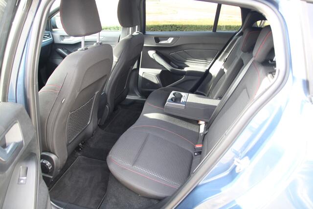 Ford Focus Wagon 1.0 EcoBoost 125 PK Hybrid ST Line TREKHAAK | WINTER- PACK | Camera |
