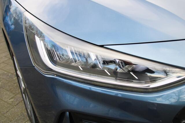 Ford Focus Wagon 1.0 EcoBoost 125 PK Hybrid ST Line TREKHAAK | WINTER- PACK | Camera |