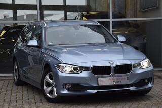 BMW 3-SERIE Touring 320d EfficientDynamics Edition Airco Nav. Pdc NAP