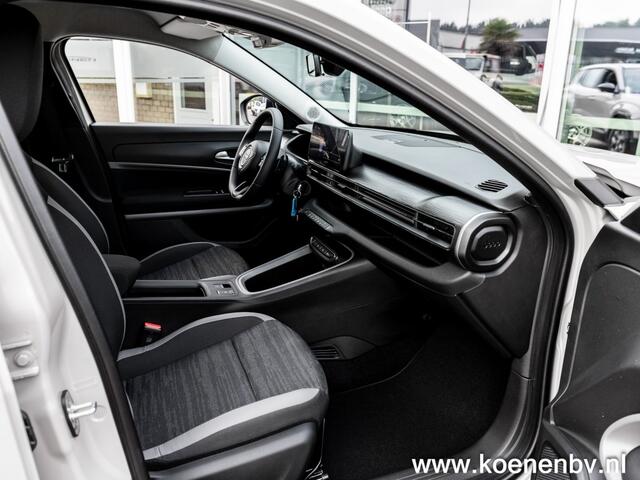 Jeep Avenger 1.2 E-HYBRID Automaat Longitude ALL SEASON banden