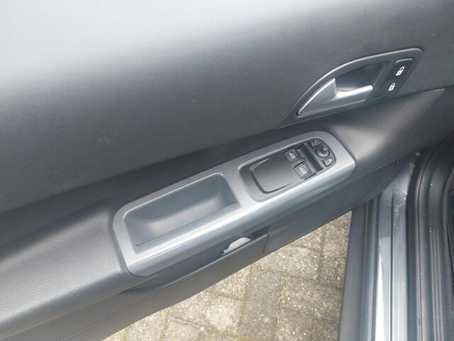 Volvo C30 1.6 Advantage / Auto goed werkt en goed rijdt / Apk 30-06-2027
