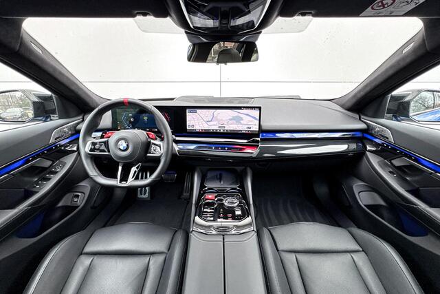BMW M5 Touring M5 | M Carbon keramische remmen | Carbon pakket | Bowers & Wilkins | M Driver's Pack | Selections 500