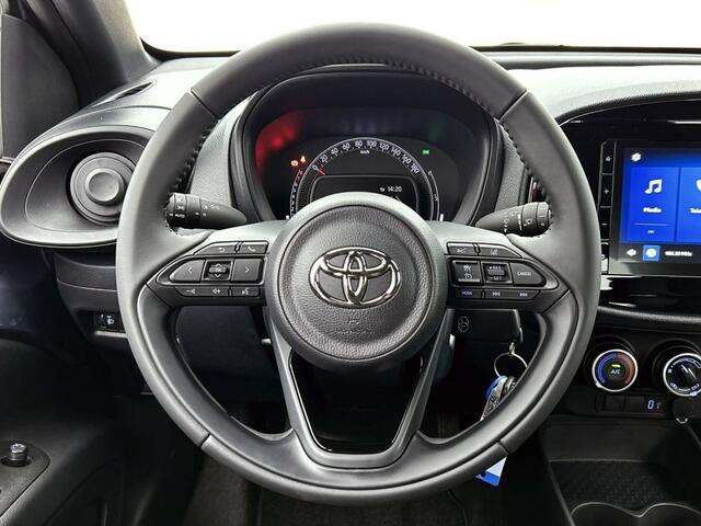 Toyota Aygo X 1.0 VVT-i MT Play e auto| Apple Carplay/Andriod Auto | Cruise Control