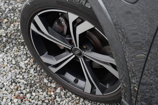 Audi Q3 45 TFSI E S EDITION/PANO/LED/KEYLESS/360/SFEER